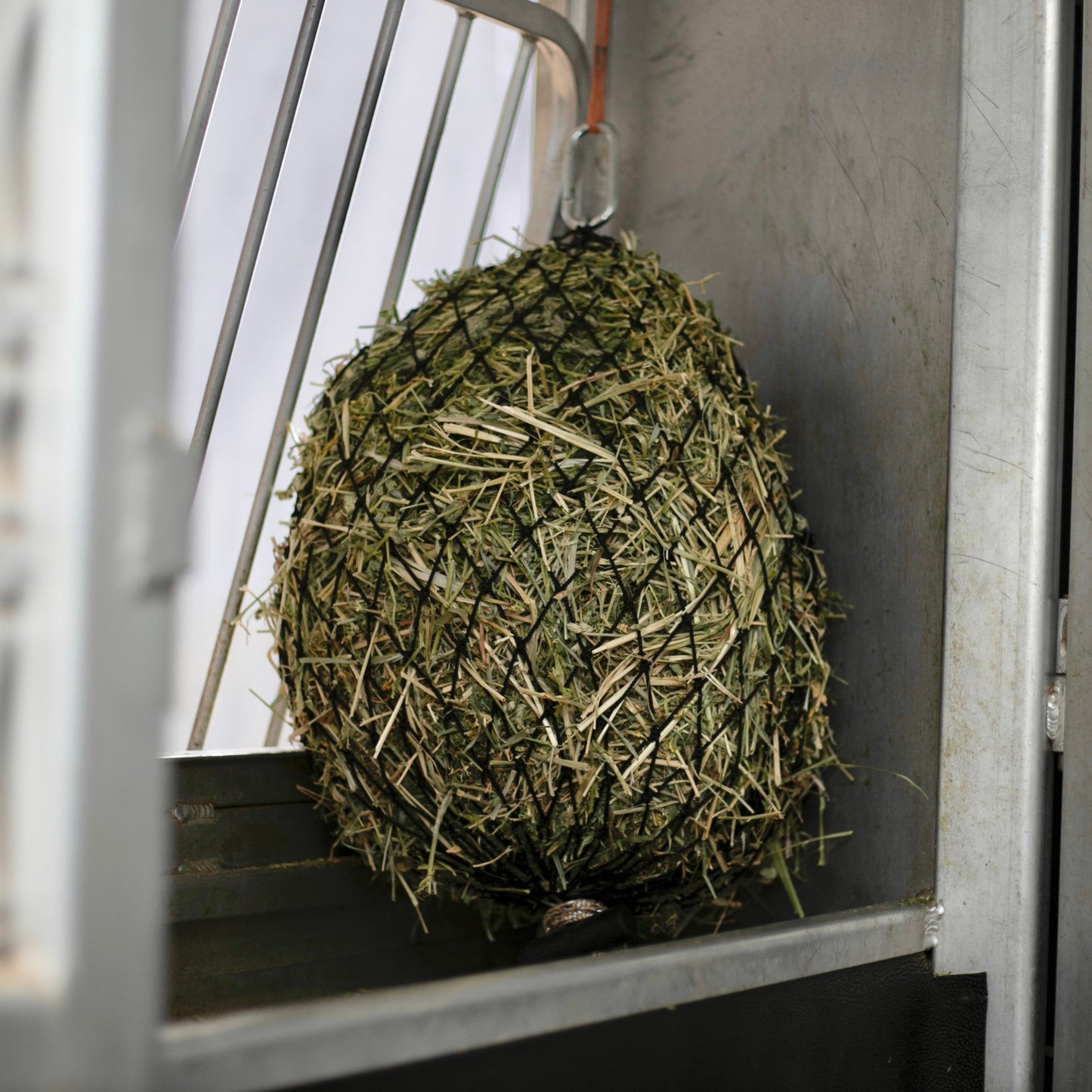 USED Hay Chix® Quarter Bale Net